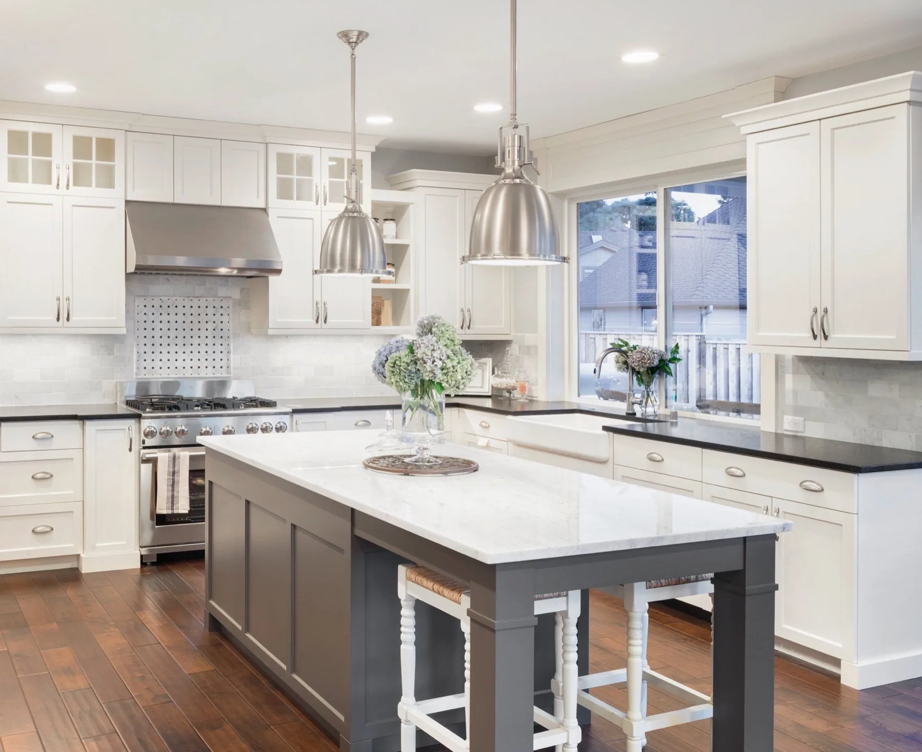 Kitchen cabinet installation